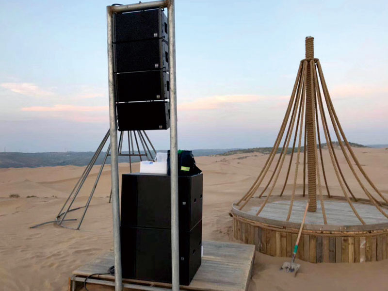 鄂爾多斯響沙灣篝火晚會(huì)廣場(chǎng)